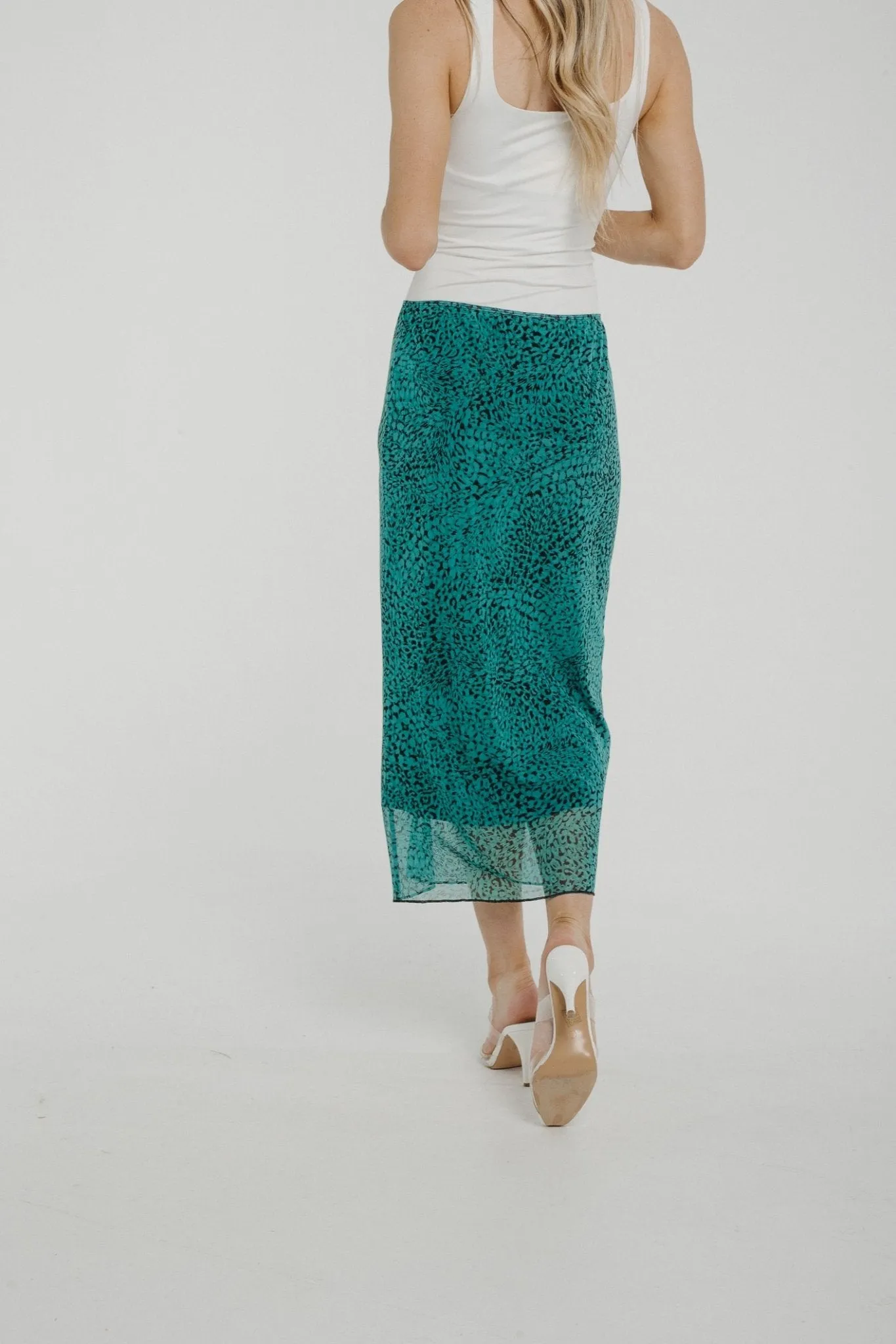 Becca Mesh Midi Skirt In Green Print