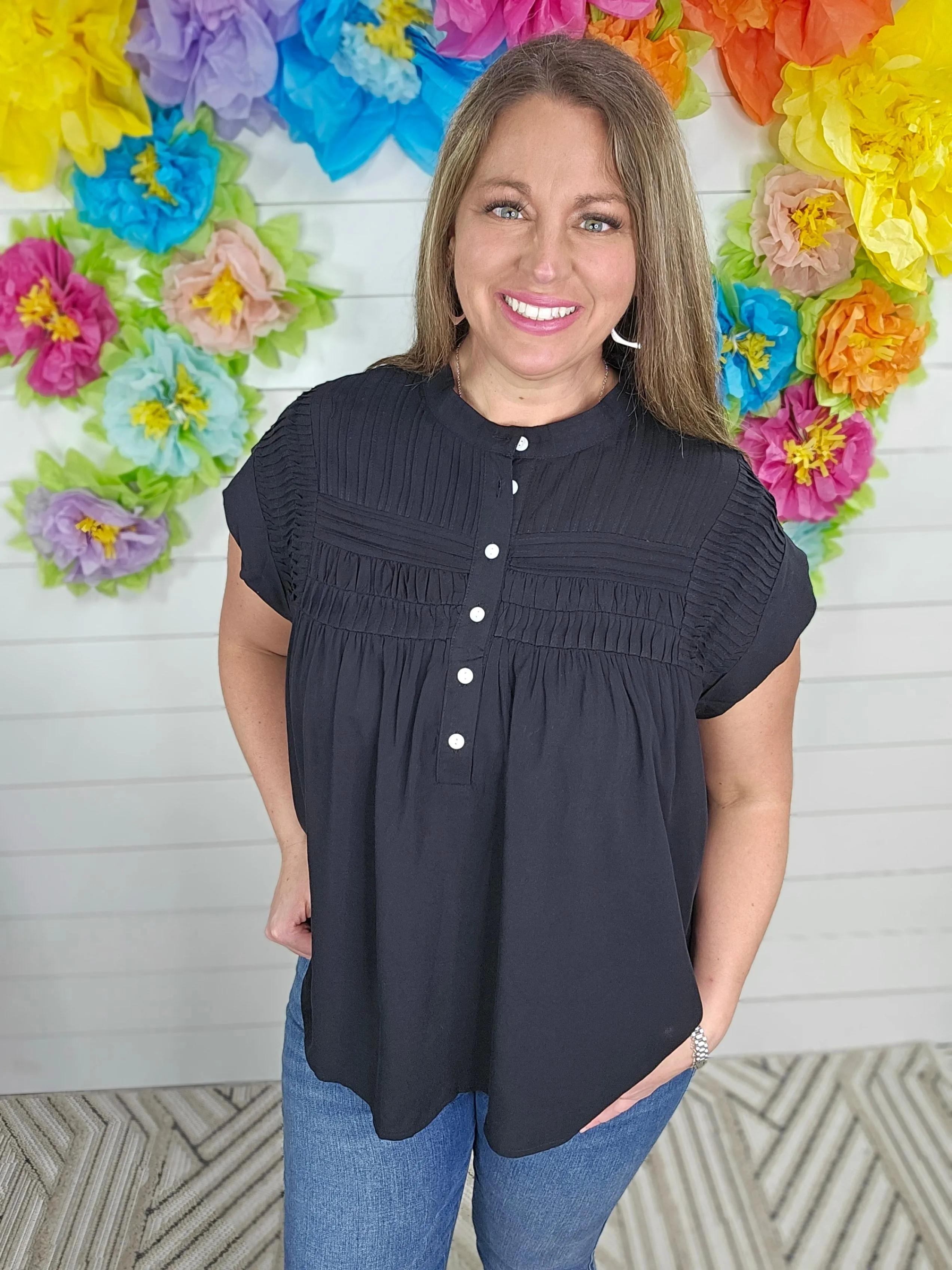 BLACK PLEATED BUTTON WOVEN TOP