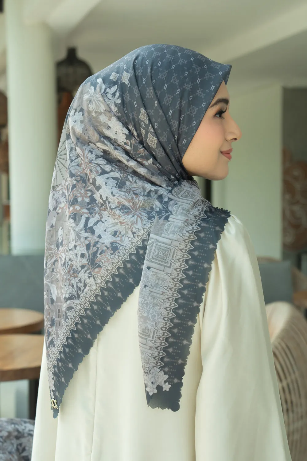 Cassia Scarf Urban Truffle