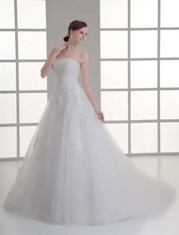 Ivory Sweetheart Neck Strapless Beading Net Wedding Dress