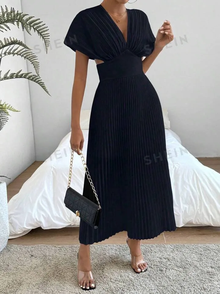 Pleat waist cinched deep v-neck dress in navy