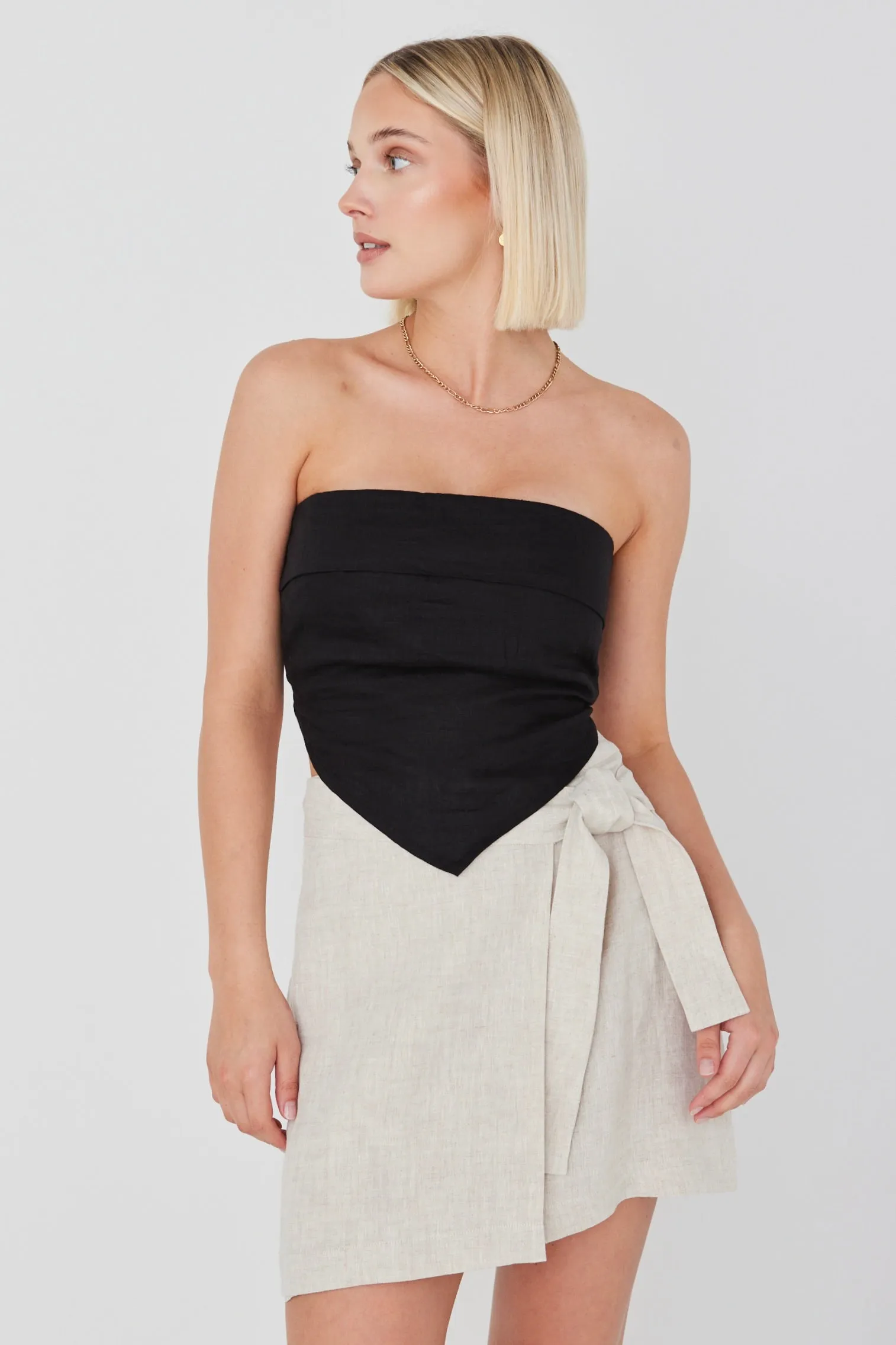 Pocket Black Linen Strapless Top