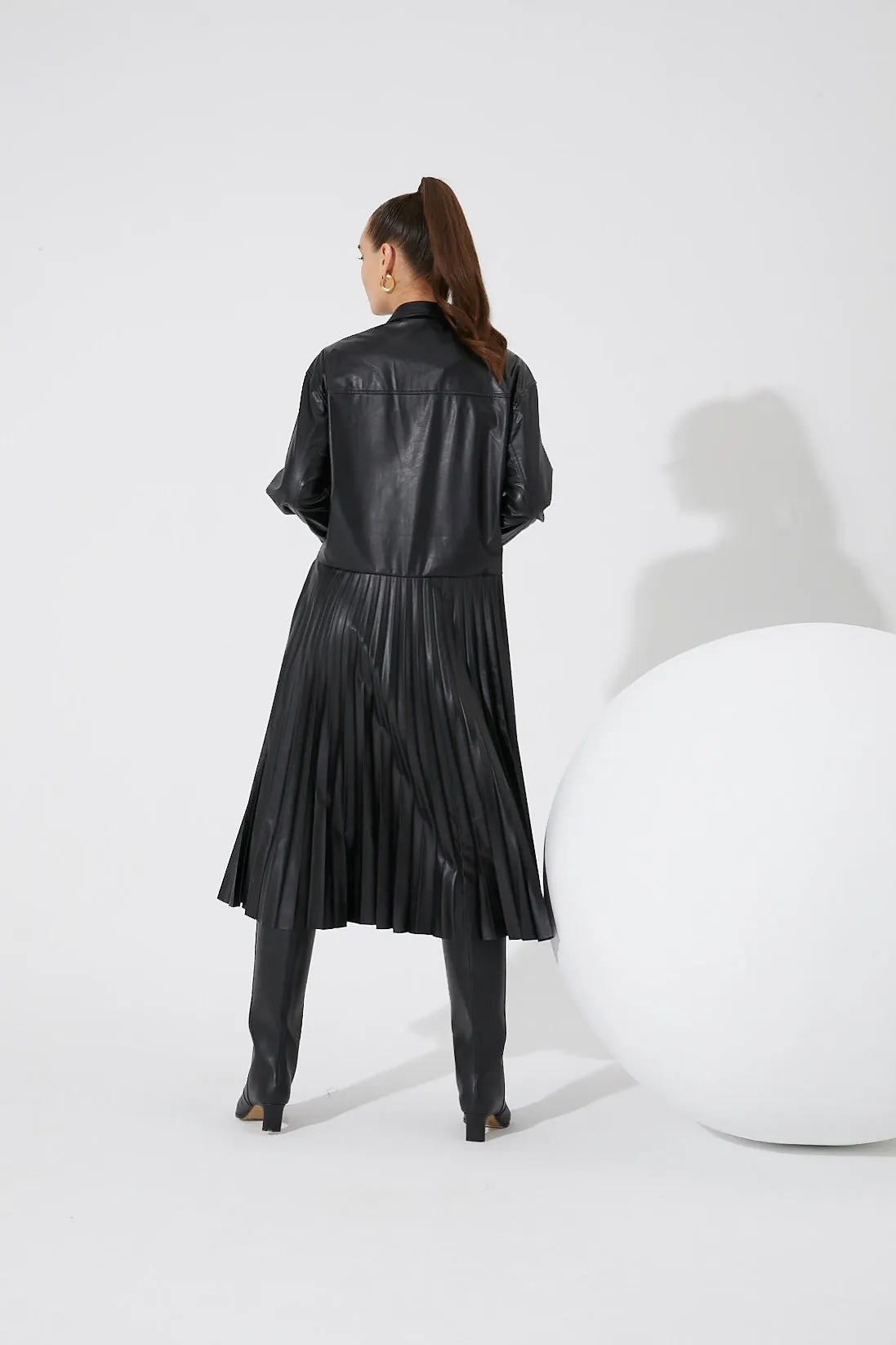 Chic Pleated Skirt Shirt Dress - Stylish Button-Up Dress with Flattering Fit