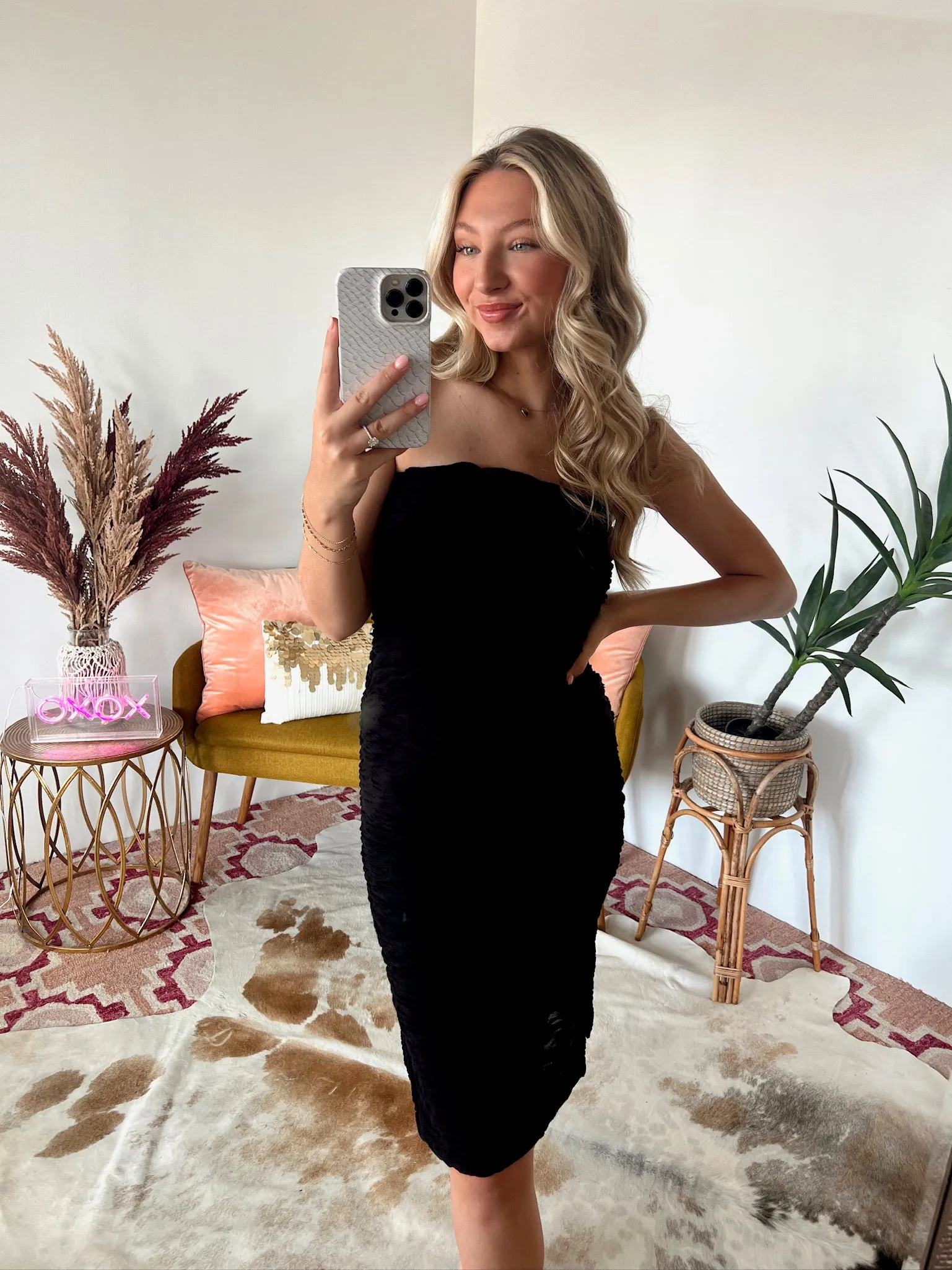 SIZE LARGE Jaclyn Strapless Bodycon Dress