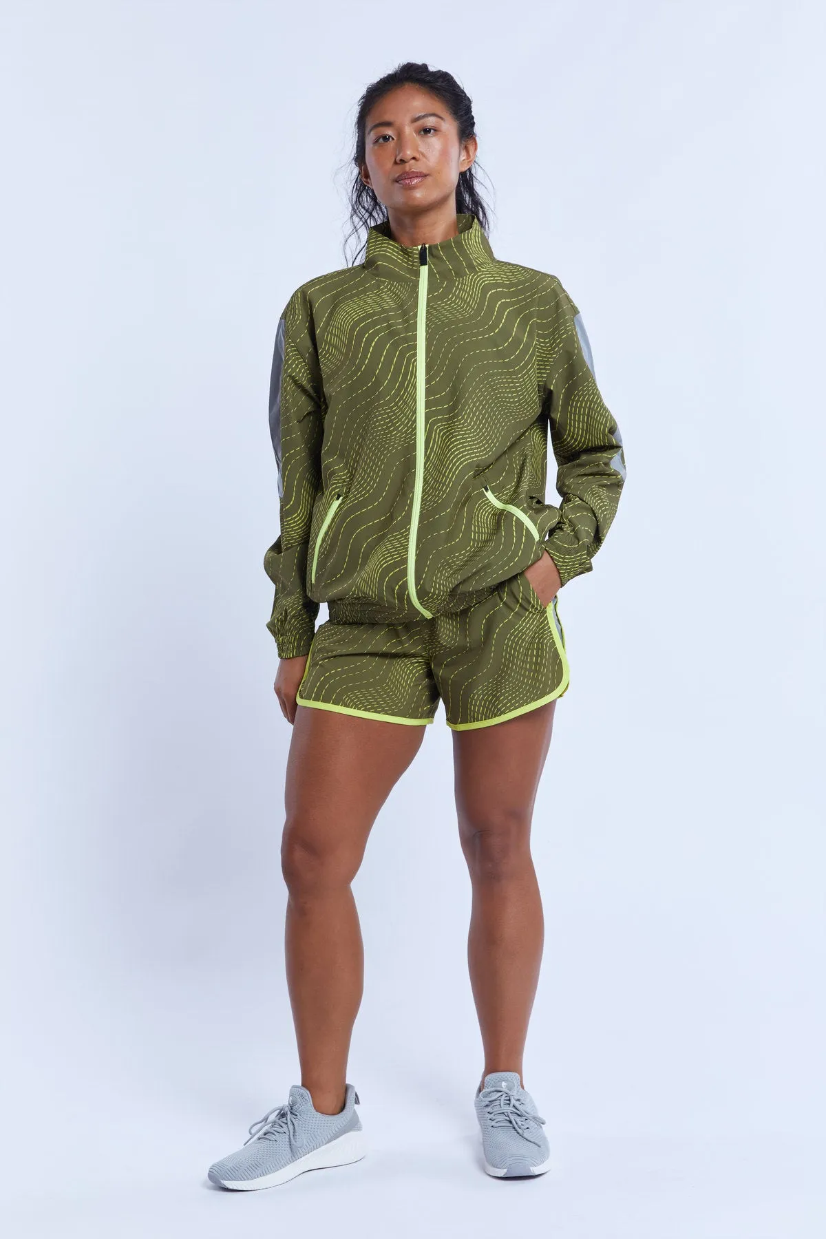 Summit Windbreaker LC - Embrace the Curve