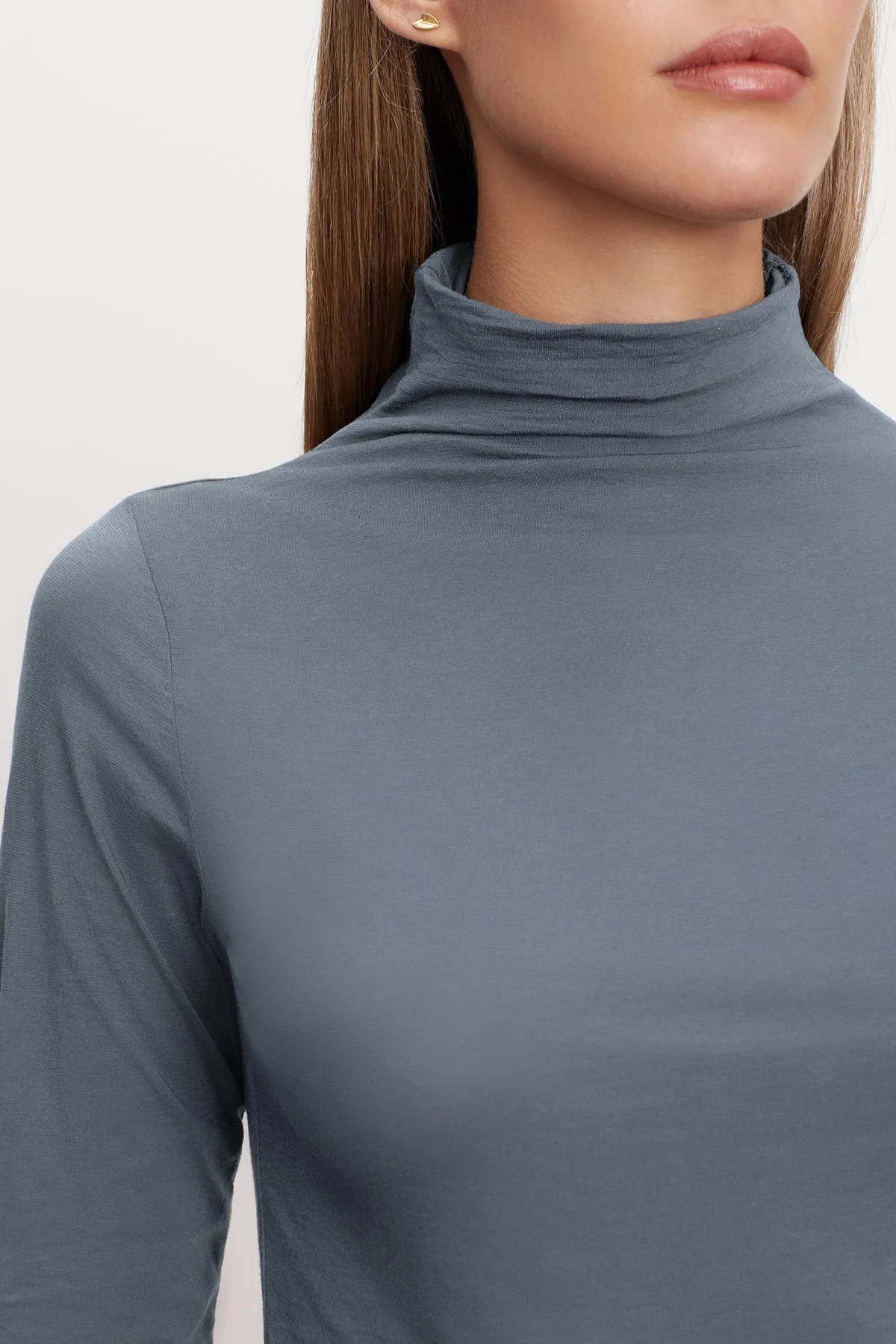 TALISIA GAUZY WHISPER FITTED MOCK NECK TEE