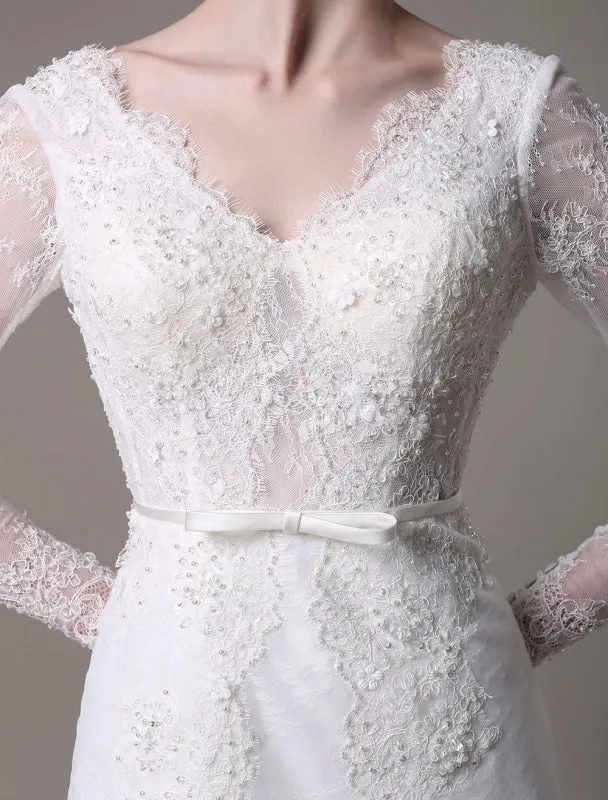 Vintage Lace Wedding Dress A-Line With Long Sleeves Pearls Applique And Chapel Train